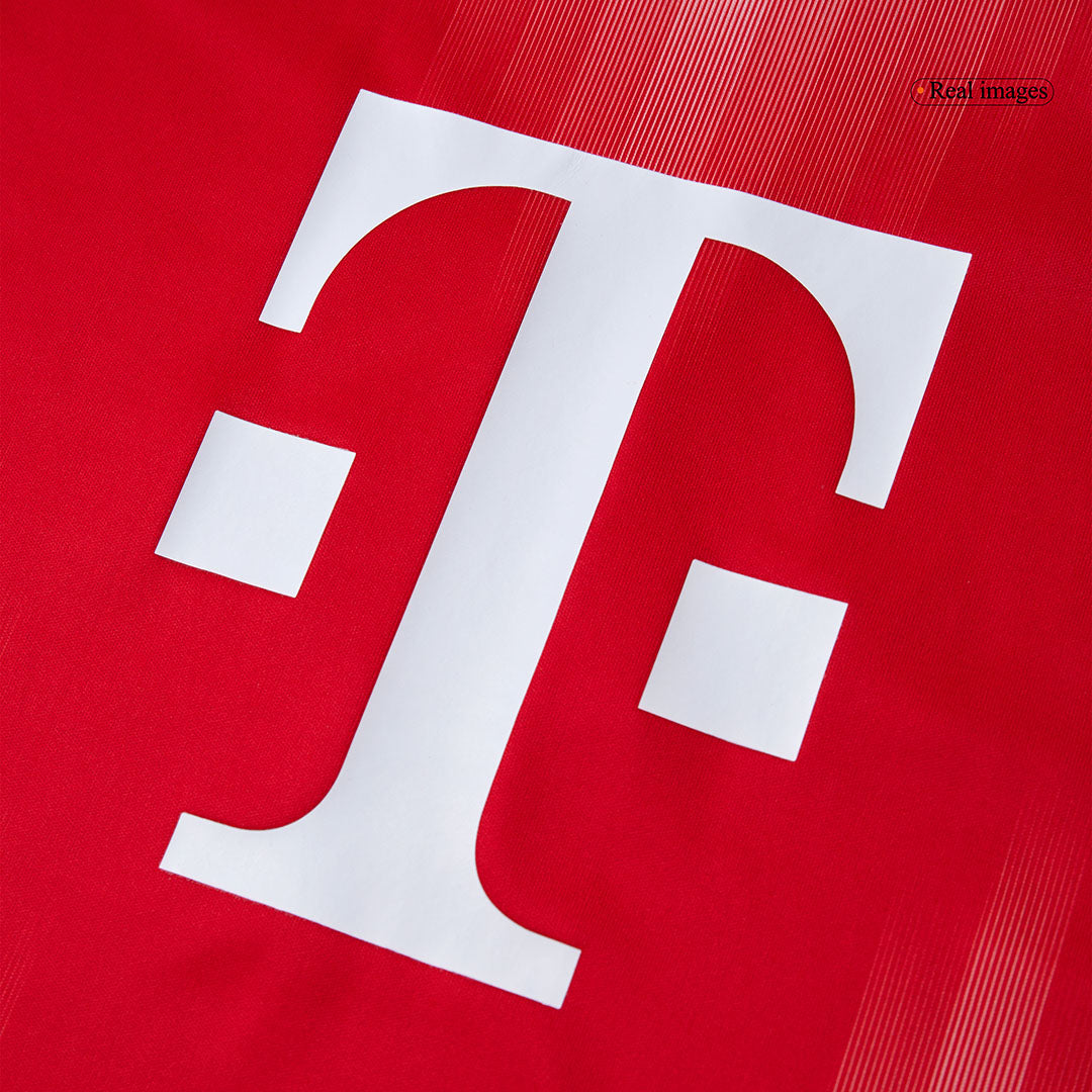 Bayern München Heimtrikot 2025/26 & Bayern München Auswärtstrikot 2025/26